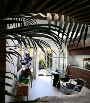 B&B Urban Oasis